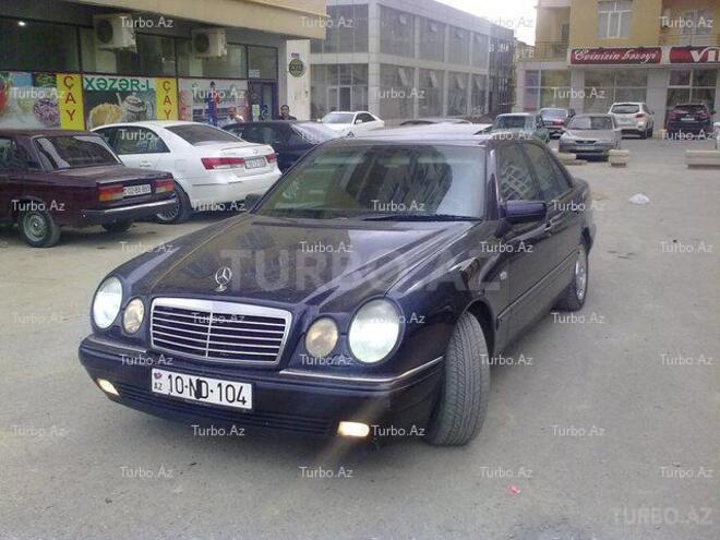 Mercedes E 230 1996, 236,000 km - 2.3 l - Bakı