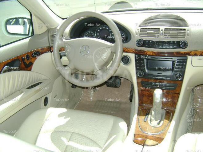 Mercedes E 320 2003, 149,000 km - 3.2 л - Bakı