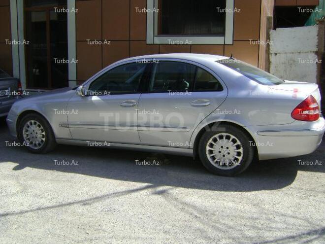 Mercedes E 320 2003, 132,000 km - 3.2 l - Bakı