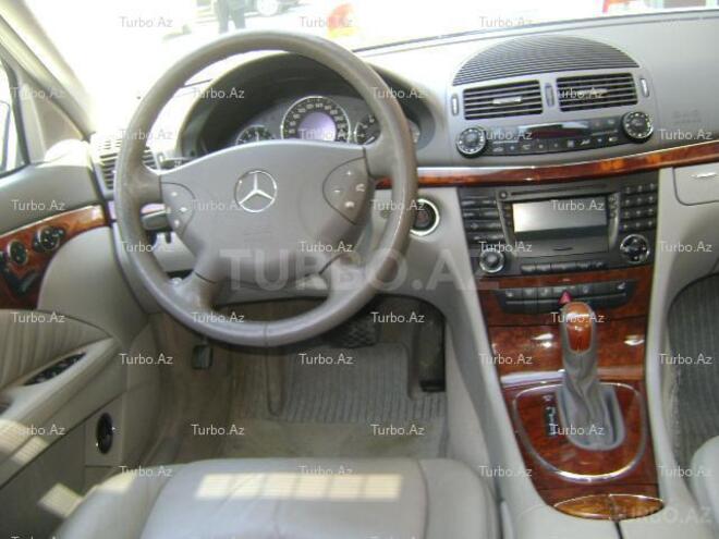 Mercedes E 320 2003, 132,000 km - 3.2 l - Bakı