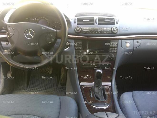 Mercedes E 240 2003, 145,000 km - 2.6 l - Bakı