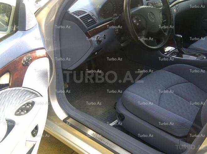 Mercedes E 240 2003, 145,000 km - 2.6 l - Bakı