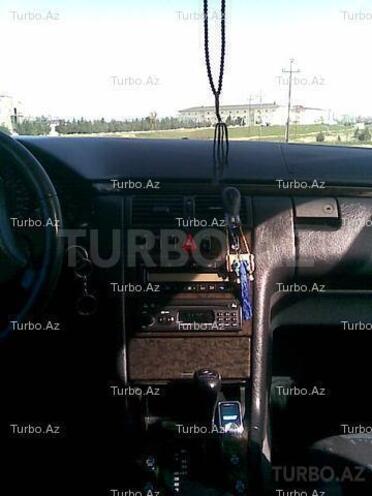 Mercedes E 230 1997, 179,000 km - 2.3 l - Bakı