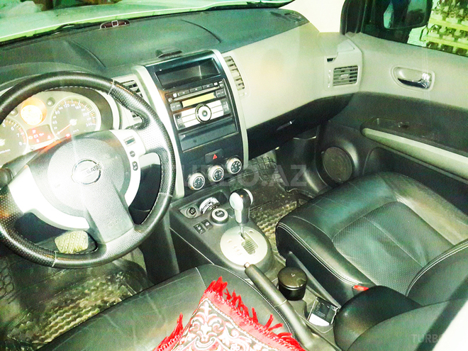 Nissan X-Trail 2010, 96,500 km - 2.5 л - Bakı