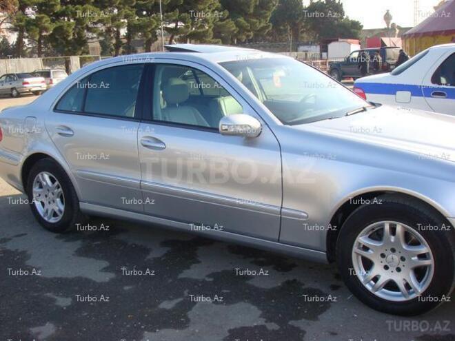 Mercedes E 320 2004, 151,000 km - 3.2 l - Bakı