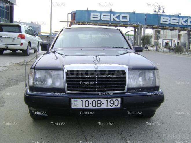 Mercedes E 200 1992, 250,000 km - 2.0 l - Bakı