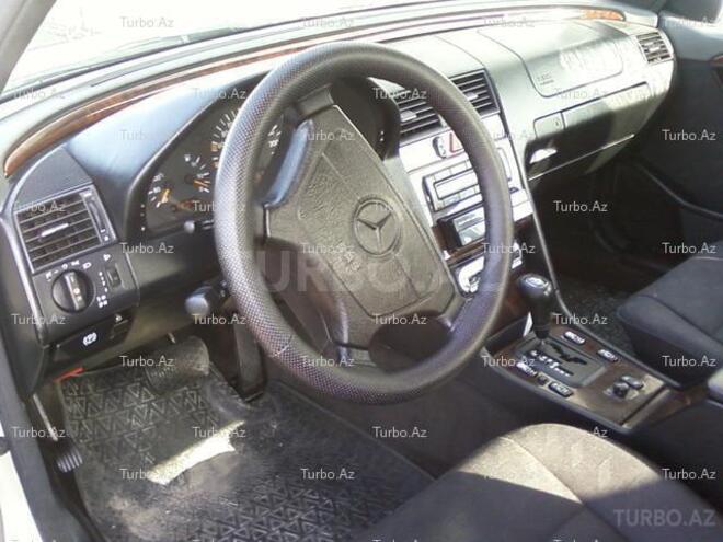 Mercedes C 230 1997, 200,000 km - 2.3 l - Bakı