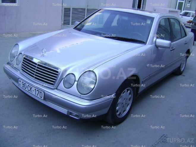 Mercedes E 240 1998, 205,584 km - 2.4 l - Bakı