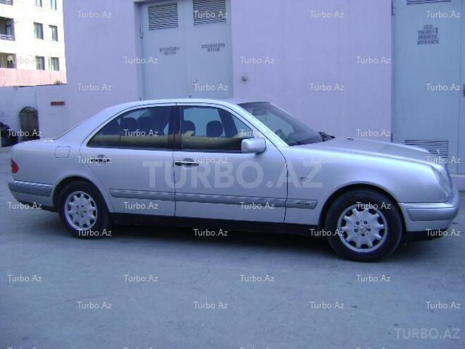 Mercedes E 240 1998, 205,584 km - 2.4 l - Bakı
