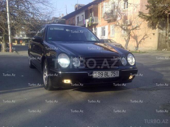 Mercedes E 240 1999, 121,000 km - 2.4 l - Bakı