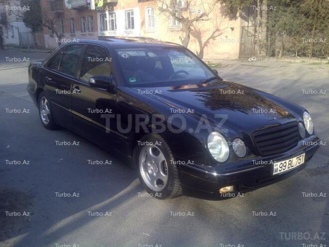 Mercedes E 240 1999, 121,000 km - 2.4 l - Bakı