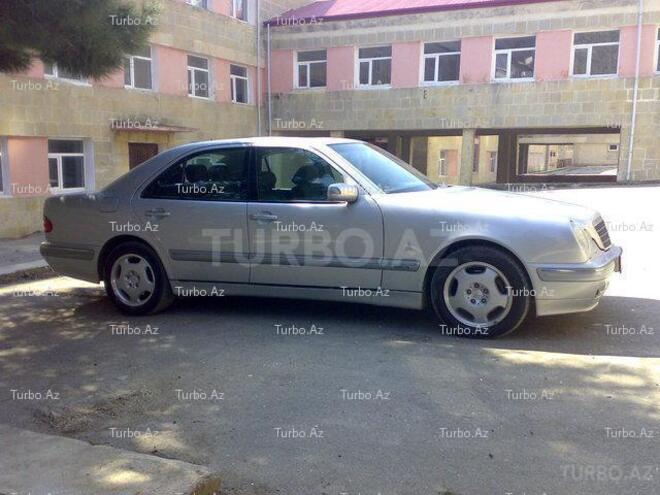 Mercedes E 320 2000, 190,000 km - 3.2 л - Bakı