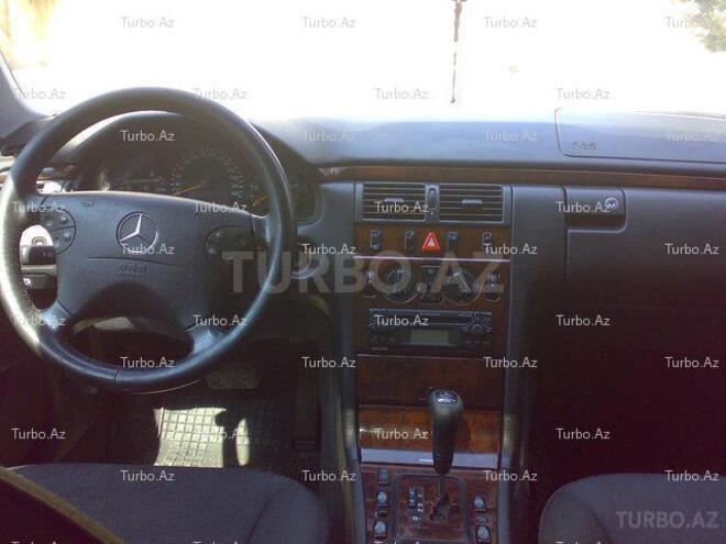 Mercedes E 320 2000, 190,000 km - 3.2 л - Bakı