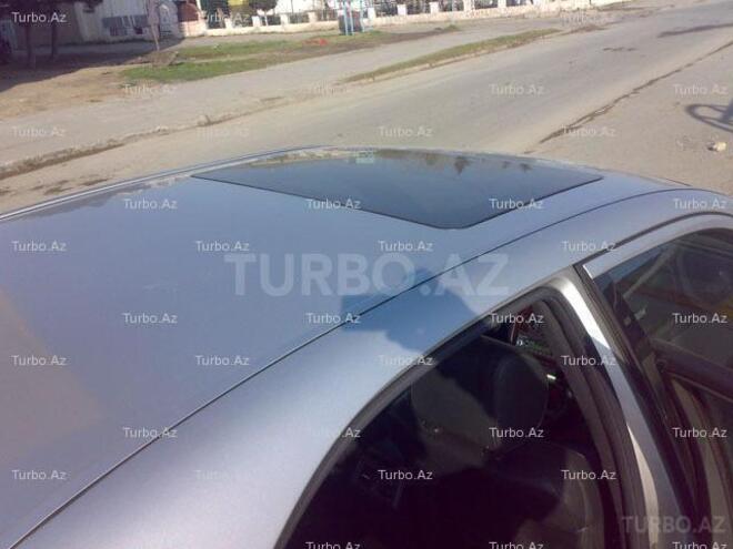 Mercedes E 220 1999, 180,000 km - 2.2 л - Bakı