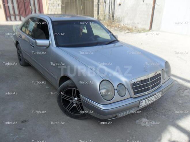 Mercedes E 230 1996, 270,000 km - 2.3 l - Bakı