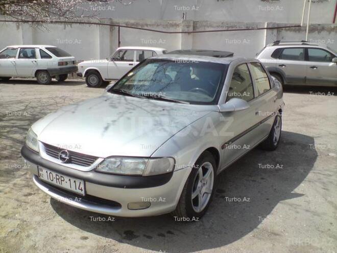 Opel Vectra 1996, 180,000 km - 1.6 l - Bakı