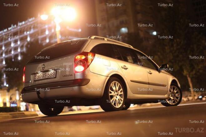 Renault Laguna 2001, 260,000 km - 1.6 l - Bakı