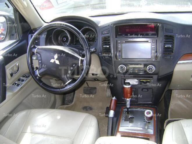 Mitsubishi Pajero 2008, 95,000 km - 3.0 л - Bakı