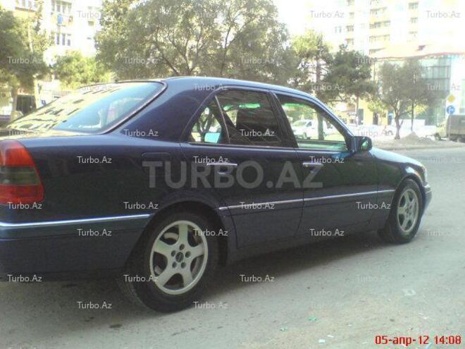 Mercedes C 220 1995, 211,000 km - 2.2 l - Bakı