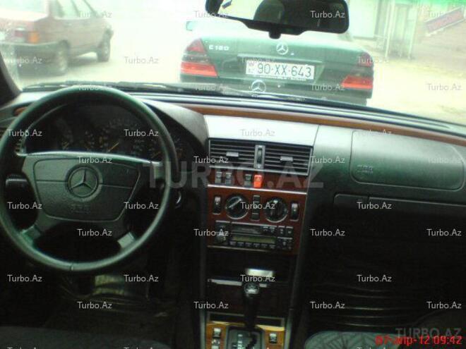 Mercedes C 220 1995, 211,000 km - 2.2 l - Bakı