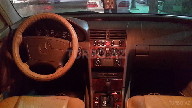 Mercedes C 280 1995, 288,890 km - 2.8 л - Bakı
