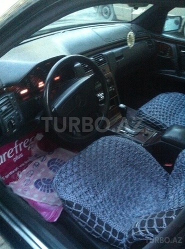 Mercedes E 230 1996, 220,800 km - 2.3 l - Bakı
