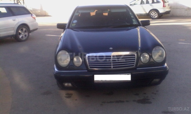 Mercedes E 220 1999, 285,000 km - 2.2 l - Bakı