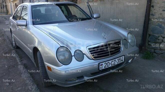 Mercedes E 320 1999, 150,000 km - 3.2 l - Bakı