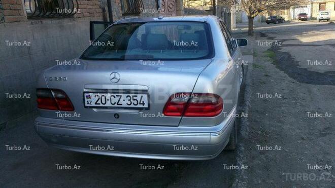 Mercedes E 320 1999, 150,000 km - 3.2 l - Bakı