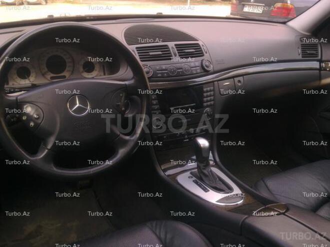 Mercedes E 270 2003, 230,000 km - 2.7 l - Bakı