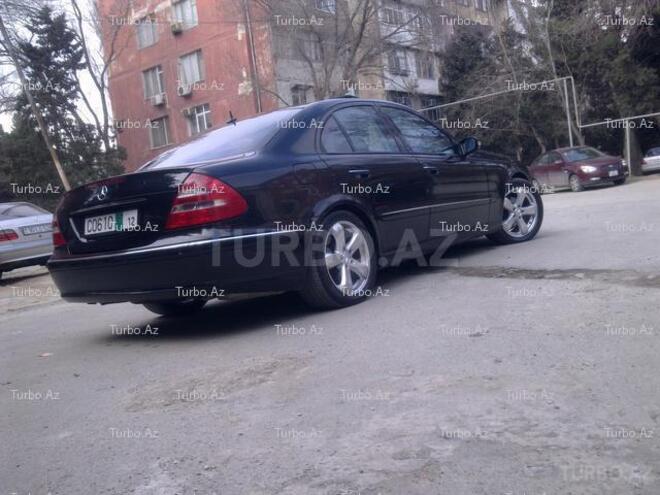 Mercedes E 270 2003, 230,000 km - 2.7 l - Bakı