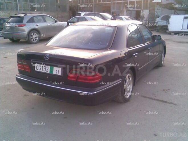 Mercedes E 270 2000, 144,000 km - 2.7 l - Bakı