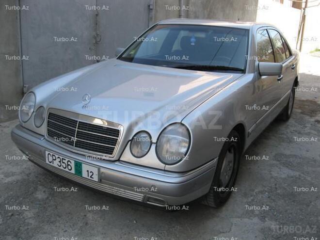 Mercedes E 240 1999, 110,000 km - 2.4 l - Bakı