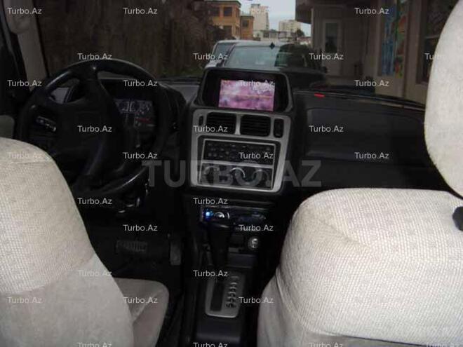 Mitsubishi Pajero io 2002, 200,600 km - 2.0 l - Bakı