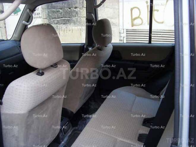 Mitsubishi Pajero io 2002, 200,600 km - 2.0 l - Bakı