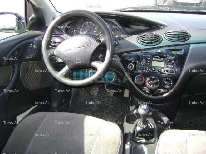Ford Focus 2001, 232,000 km - 1.6 l - Bakı