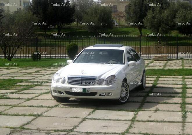 Mercedes E 240 2003, 131,200 km - 2.6 l - Bakı