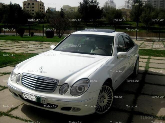 Mercedes E 240 2003, 131,200 km - 2.6 l - Bakı
