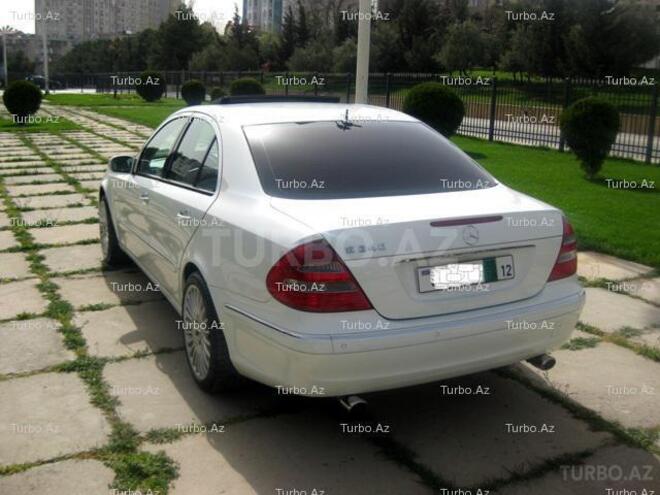 Mercedes E 240 2003, 131,200 km - 2.6 l - Bakı