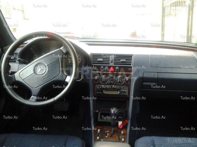 Mercedes C 240 2000, 177,000 km - 2.4 л - Bakı