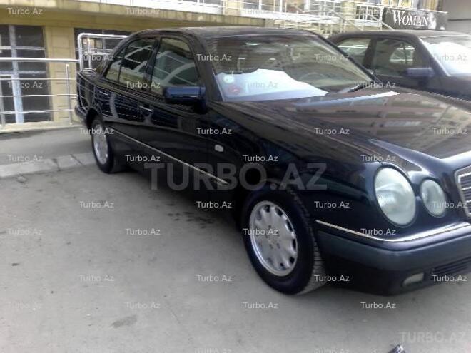 Mercedes E 240 1998, 190,000 km - 2.4 l - Bakı