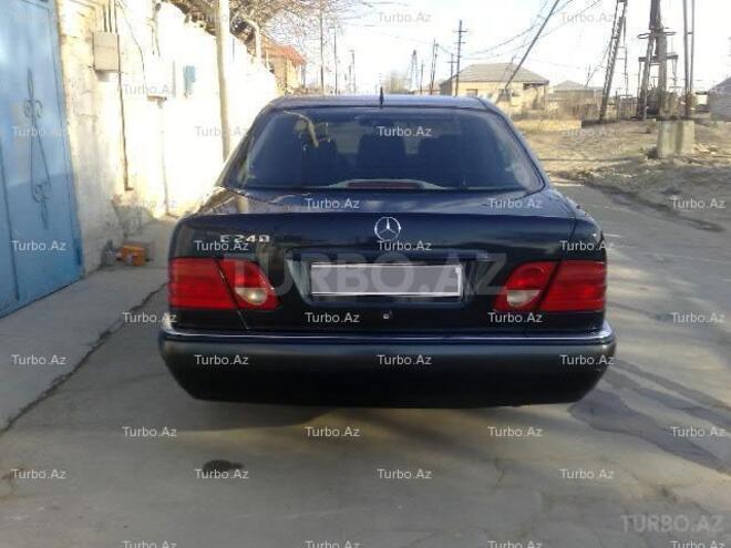 Mercedes E 240 1998, 190,000 km - 2.4 l - Bakı