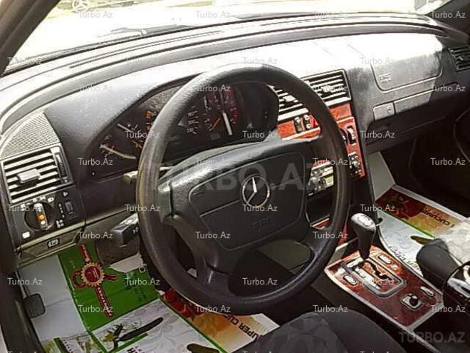 Mercedes C 220 1999, 170,000 km - 2.2 l - Bakı