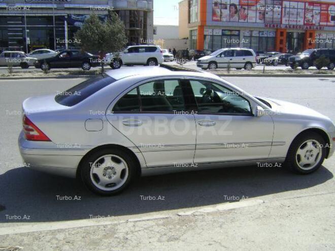 Mercedes C 240 2001, 240,000 km - 2.6 l - Bakı