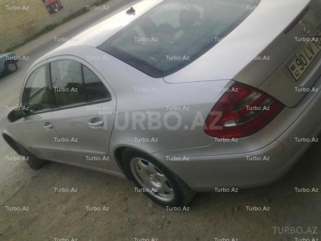 Mercedes E 220 2002, 260,000 km - 2.2 l - Bakı