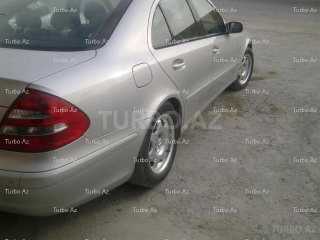 Mercedes E 220 2002, 260,000 km - 2.2 l - Bakı