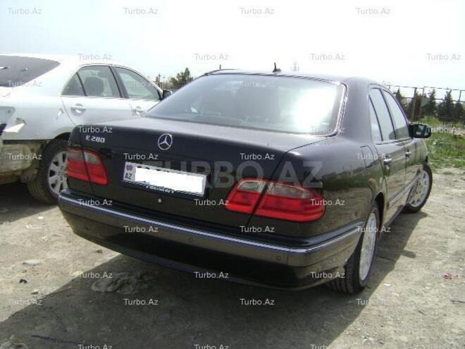 Mercedes E 240 2000, 198,000 km - 2.6 l - Bakı