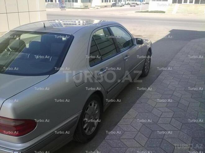Mercedes E 220 2000, 188,000 km - 2.2 л - Bakı