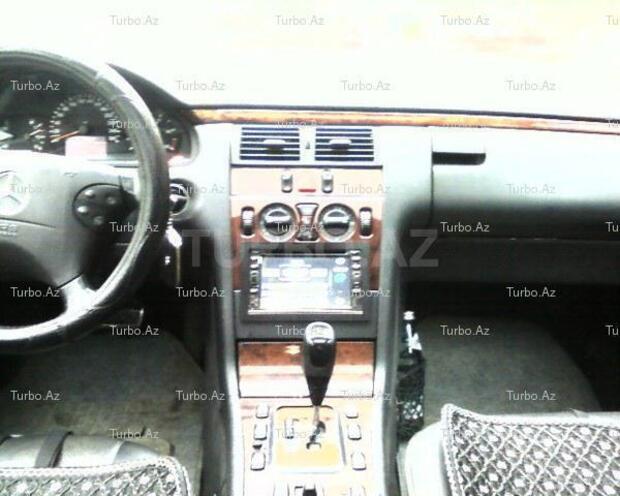 Mercedes E 220 2001, 155,000 km - 2.2 л - Bakı