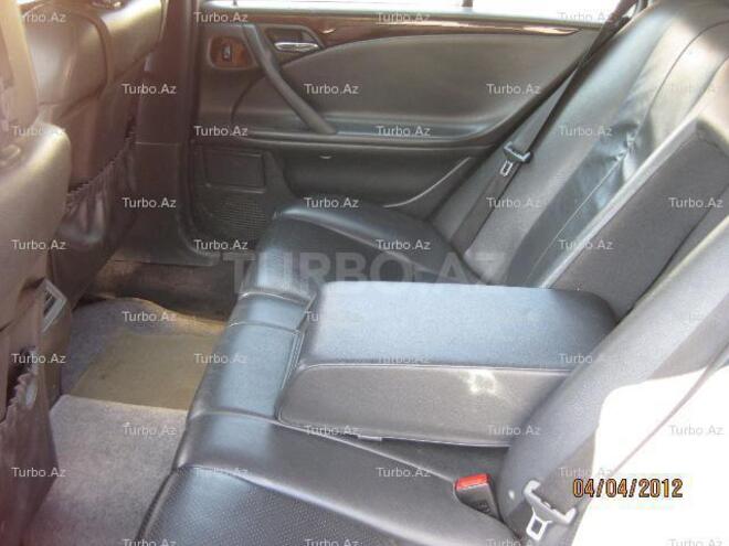 Mercedes E 220 2001, 155,000 km - 2.2 л - Bakı